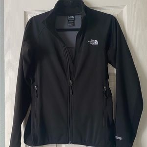 North Face light weight wind stopper she